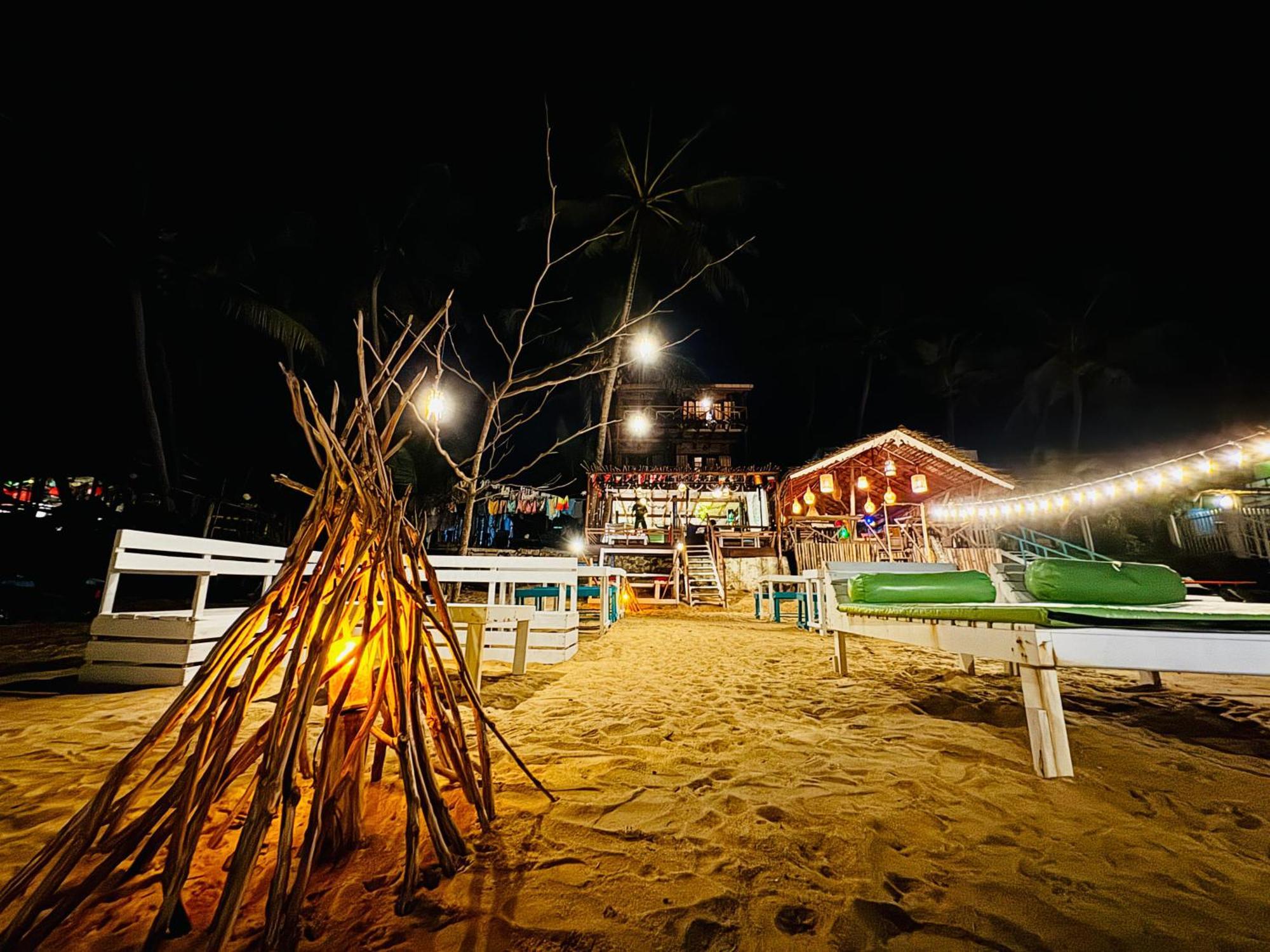 Miracles Beach กอลล์ ภายนอก รูปภาพ
